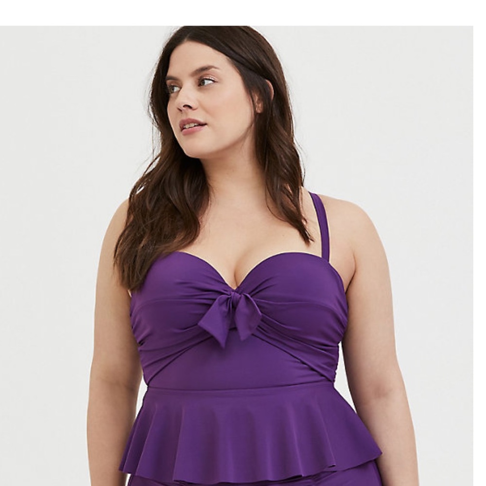 TORRID SIZE 1 PURPLETIE FRONT UNDERWIRE PEPLUM TOP